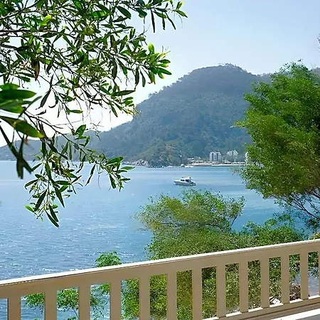 Perios House - Adults Only 马尔马里斯